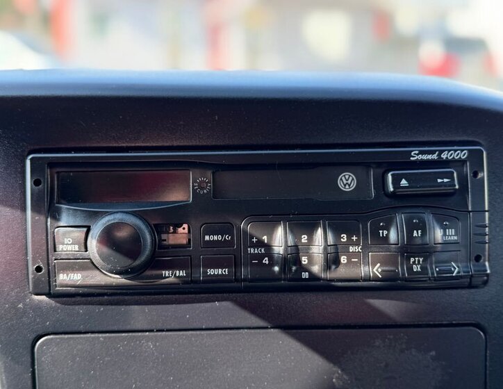 Volkswagen LT Skříň 2,5 l 70 kw