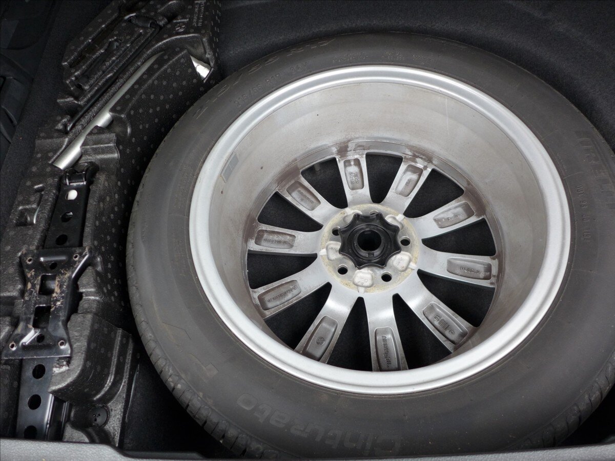 Volkswagen Passat Kombi 2,0 l 110 kw