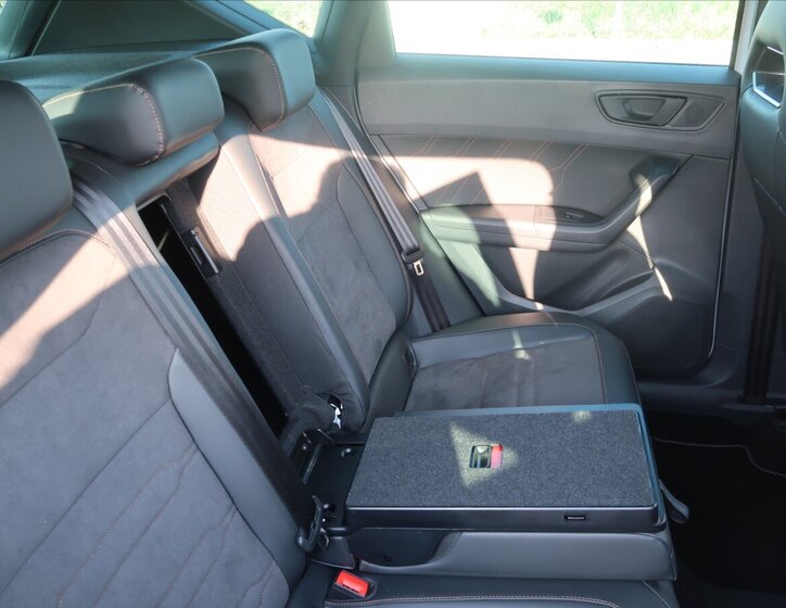 Cupra Ateca SUV / Terénní 1,5 l 110 kw