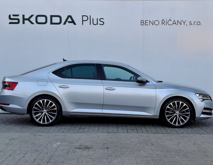 Škoda Superb Sedan 2,0 l 206 kw