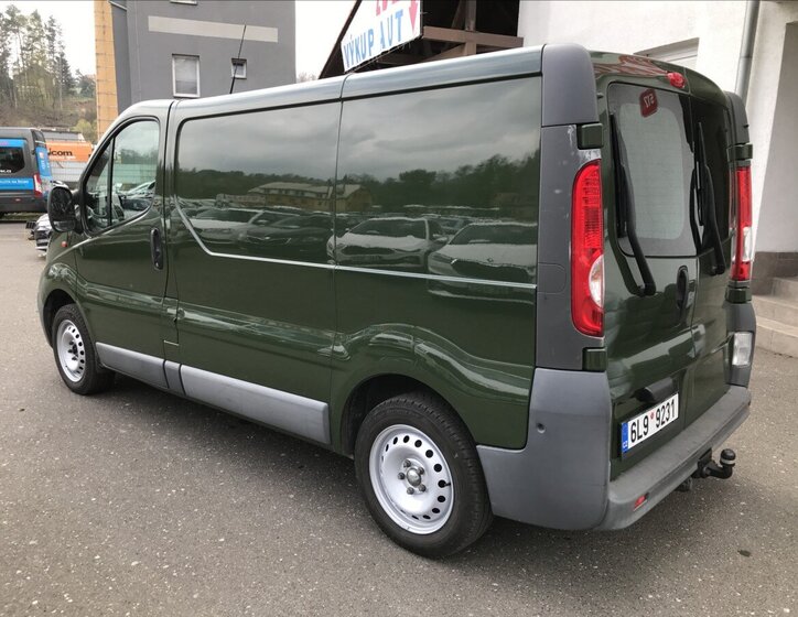 Opel Vivaro Skříň 2,0 l 66 kw