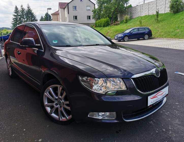 Škoda Superb Ostatní 1,8 l 118 kw
