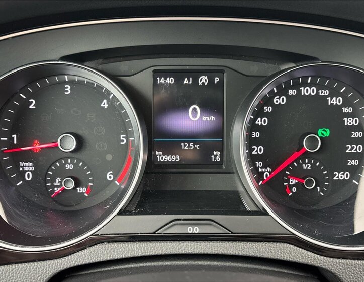 Volkswagen Passat Kombi 2,0 l 140 kw