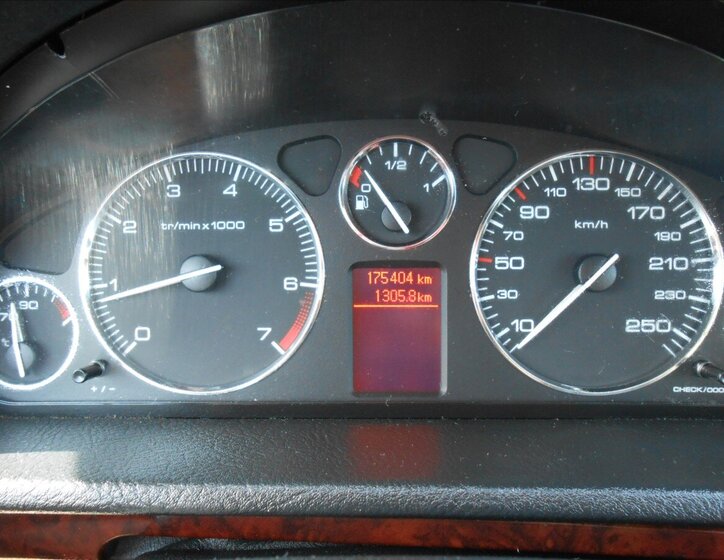 Peugeot 407 Kombi 2,2 l 120 kw