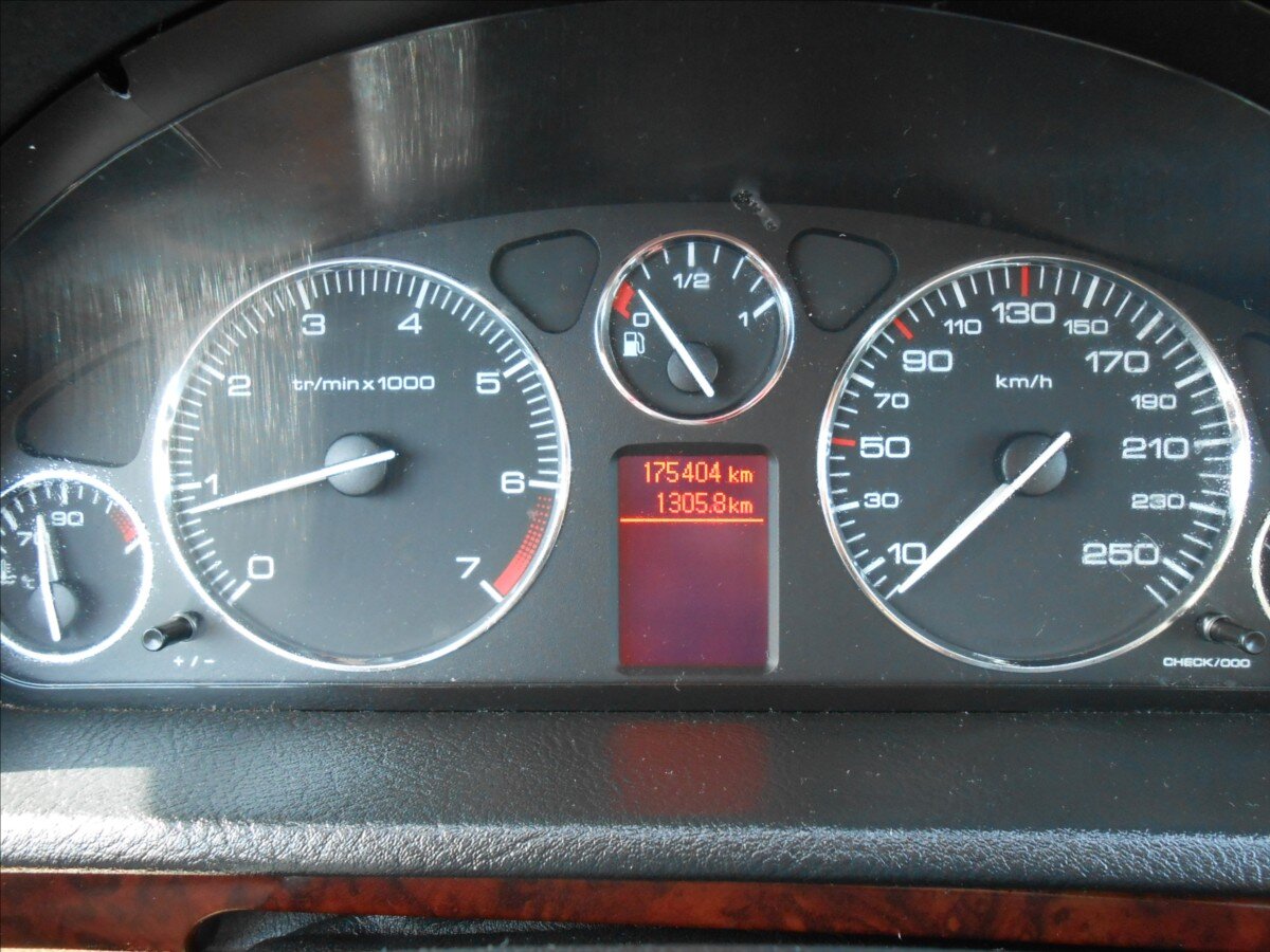 Peugeot 407 Kombi 2,2 l 120 kw
