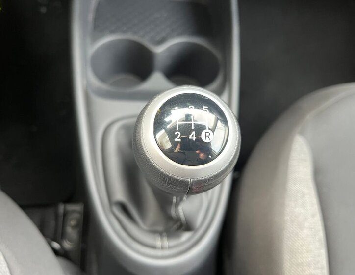 Toyota Aygo Hatchback 998,0 53 kw