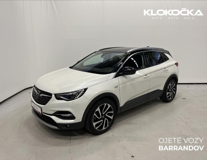 Opel Grandland X SUV / Terénní 1,2 l 96 kw