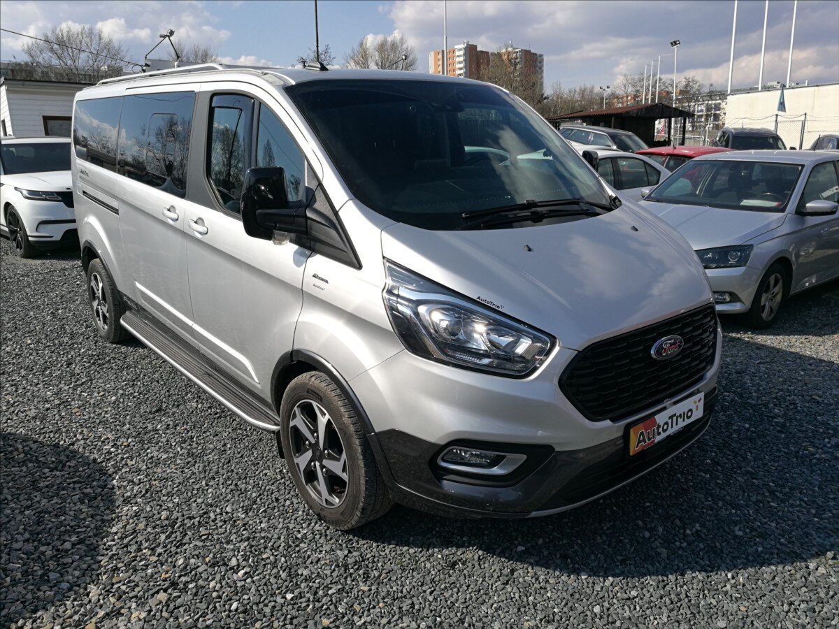 Ford Tourneo Custom MPV 2,0 l 110 kw