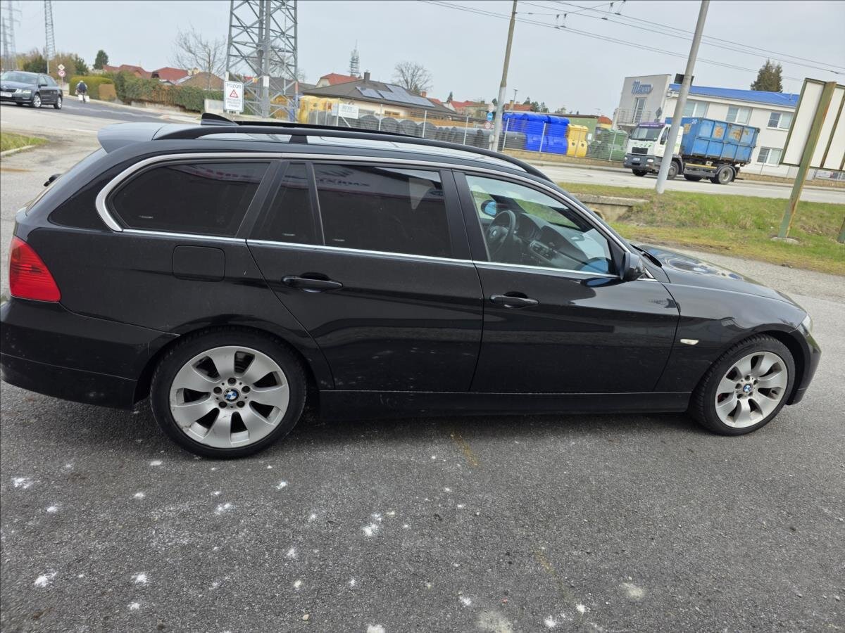 BMW Řada 3 Kombi 3,0 l 170 kw