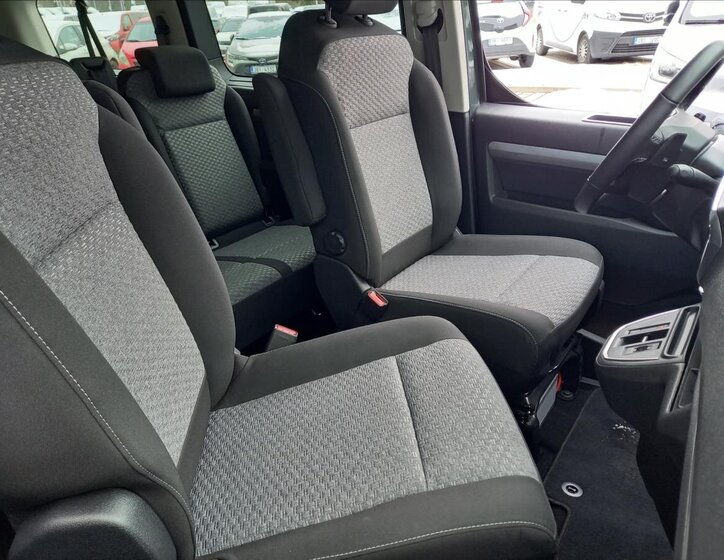 Toyota ProAce Verso 8