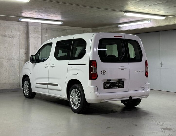 Toyota ProAce City Verso MPV 1,5 l 74 kw