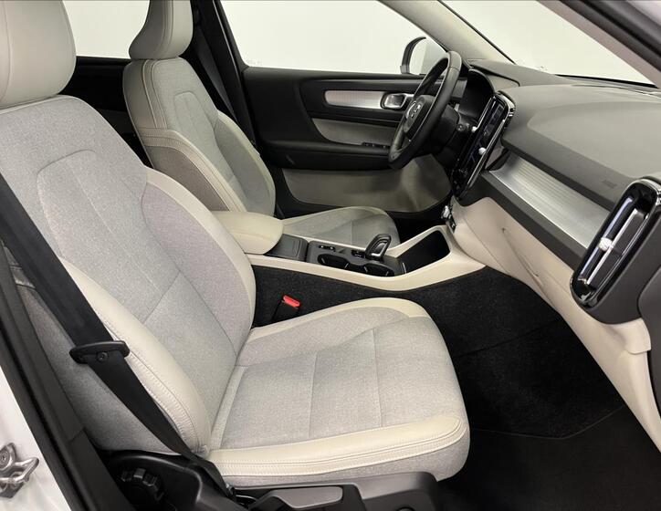 Volvo XC40 26