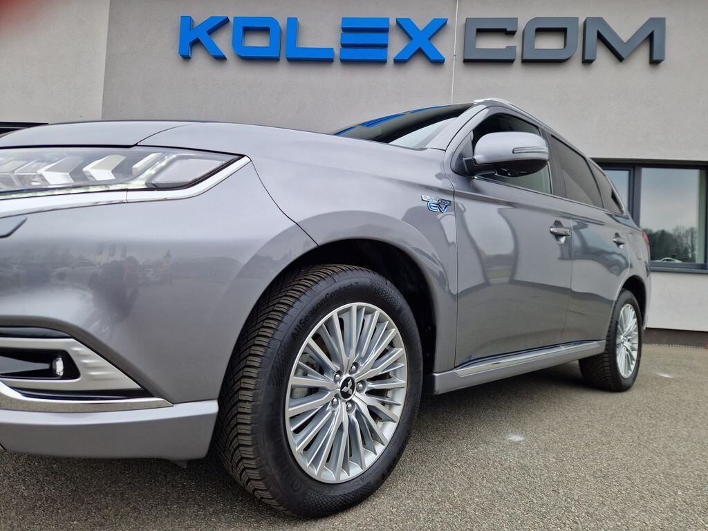 Mitsubishi Outlander SUV / Terénní 2,4 l 165 kw