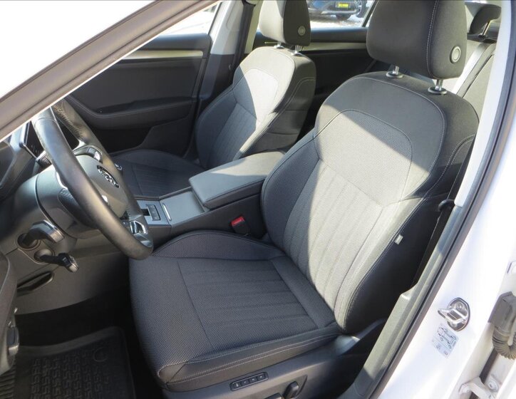 Škoda Superb Kombi 2,0 l 110 kw