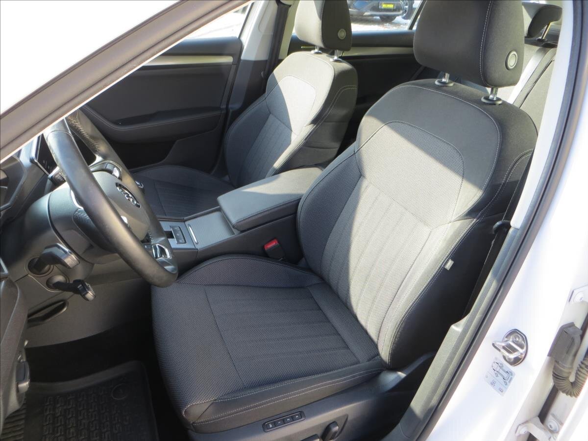 Škoda Superb Kombi 2,0 l 110 kw