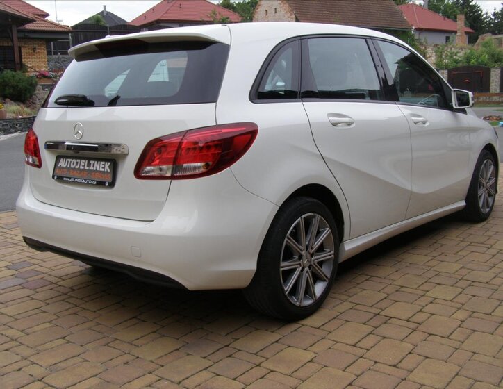 Mercedes-Benz Třídy B MPV 1,6 l 90 kw