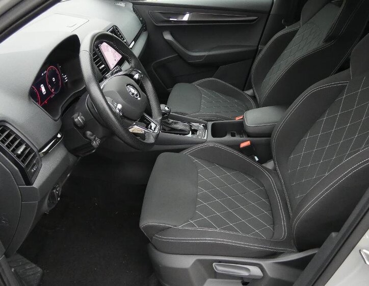 Škoda Karoq SUV 1,5 l 110 kw