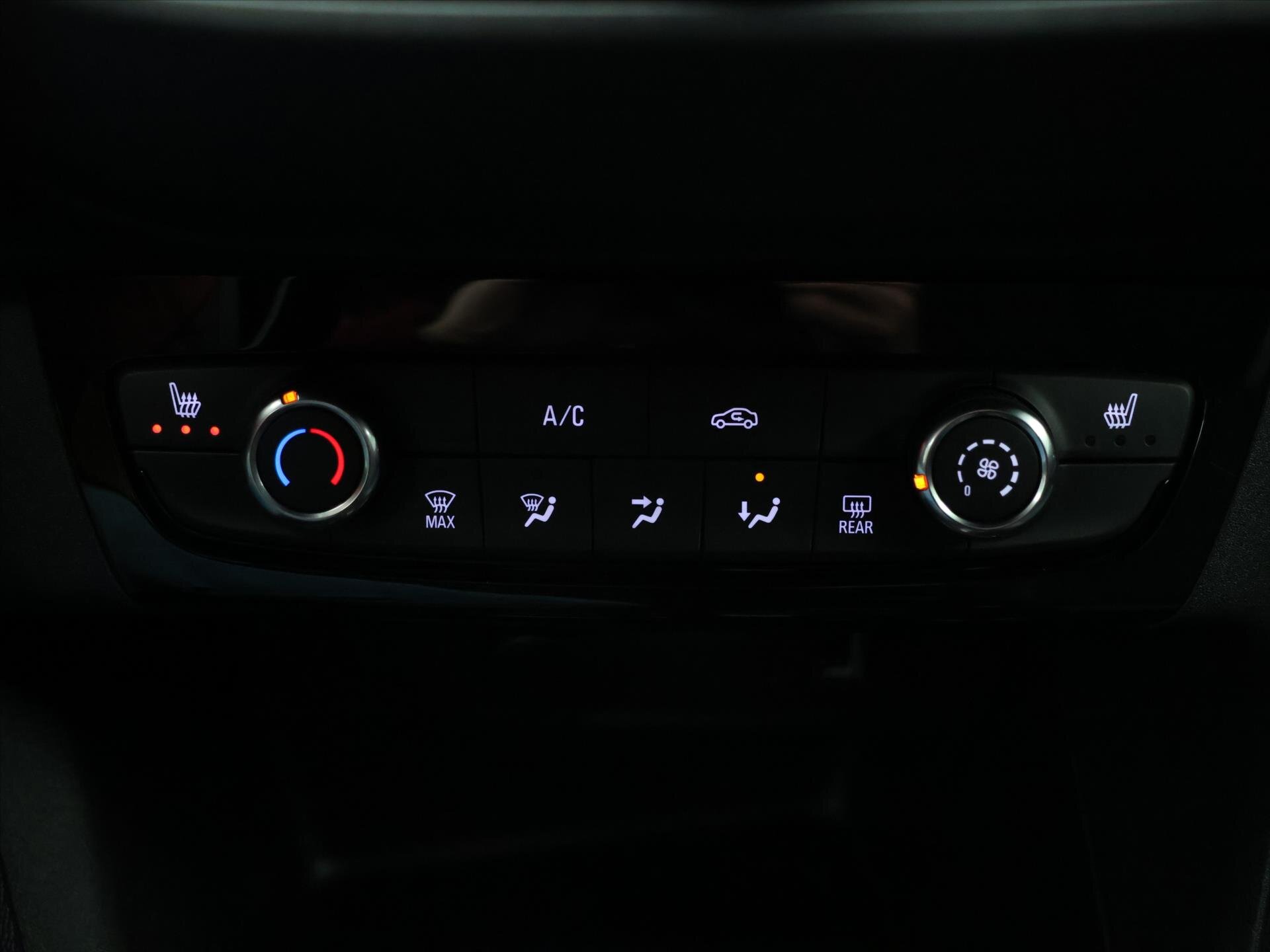 Opel Corsa Hatchback 1,2 l 74 kw