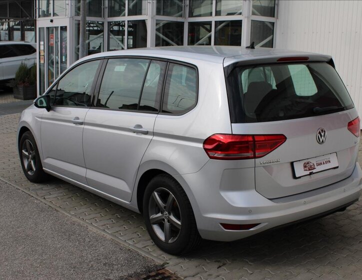 Volkswagen Touran Kombi 1,2 l 81 kw