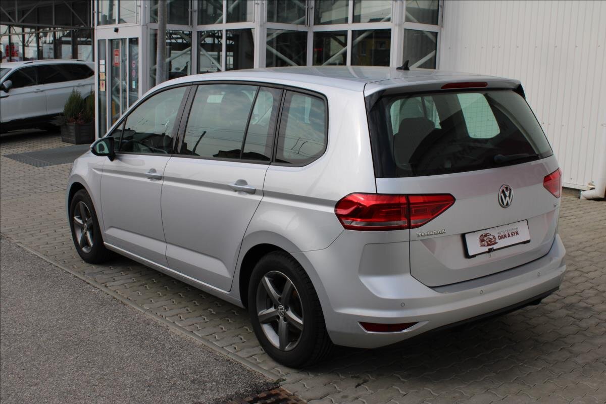 Volkswagen Touran Kombi 1,2 l 81 kw