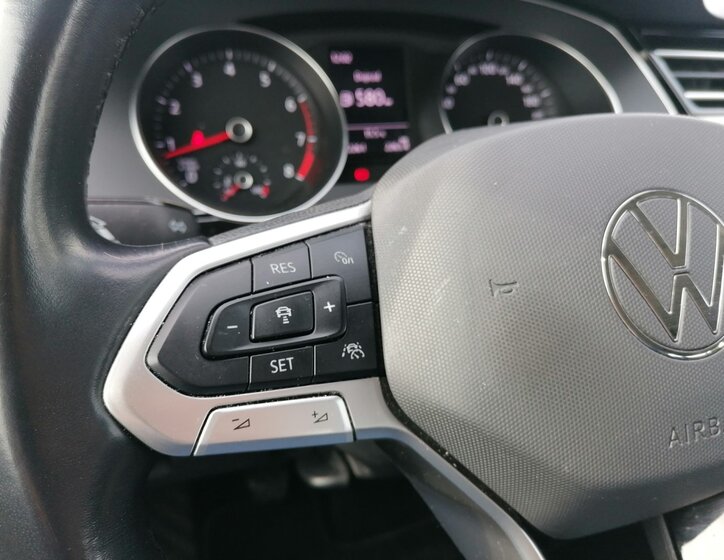 Volkswagen Passat Sedan / Limuzína 1,5 l 110 kw