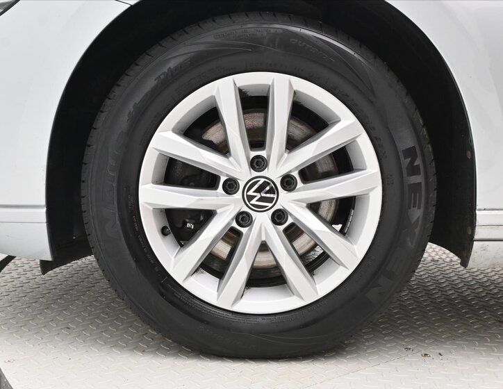 Volkswagen Passat 28