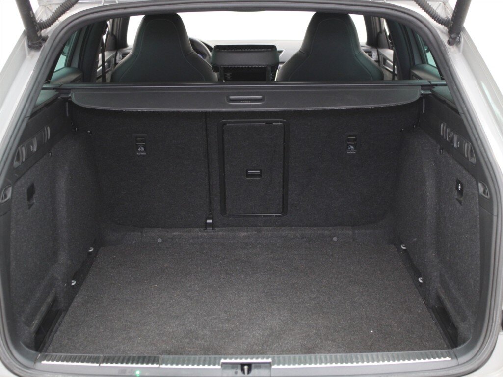 Škoda Superb Kombi 2,0 l 147 kw