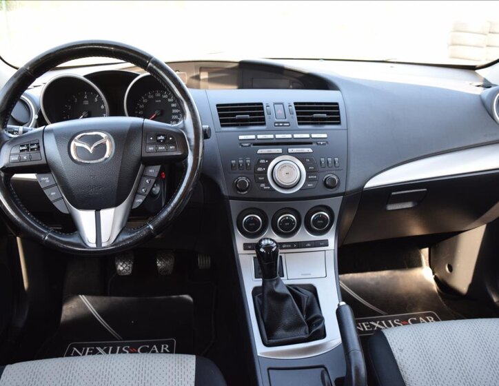 Mazda 3 Hatchback 1,6 l 77 kw