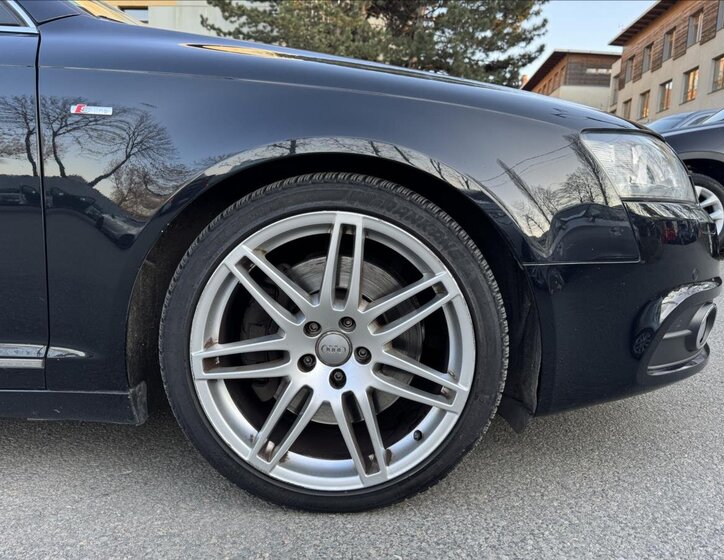 Audi A6 Kombi 3,0 l 176 kw