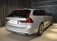 Volvo V90 4