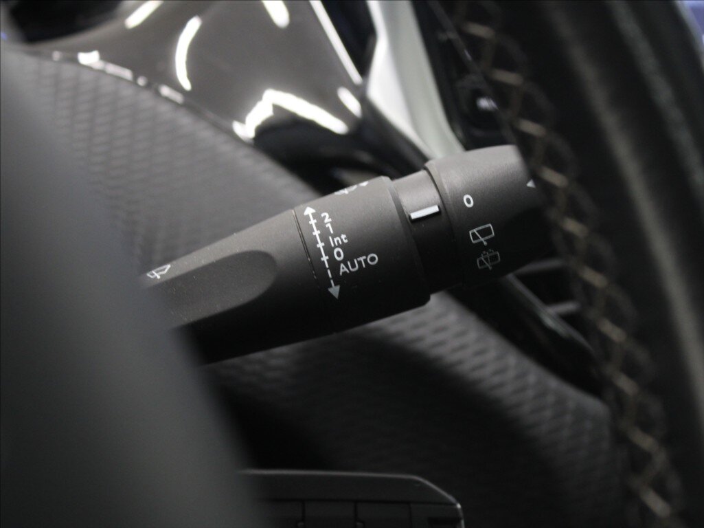 Peugeot 208 Hatchback 1,2 l 81 kw