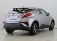 Toyota C-HR SUV / Terénní 1,8 l 72 kw