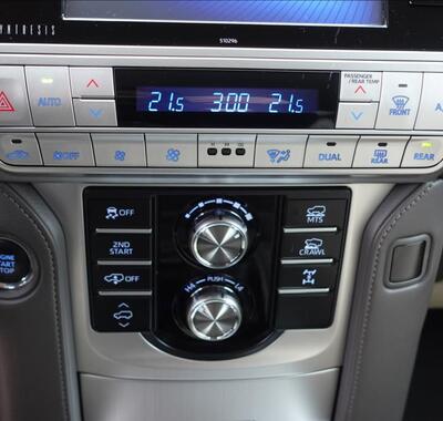 Toyota Land Cruiser 23