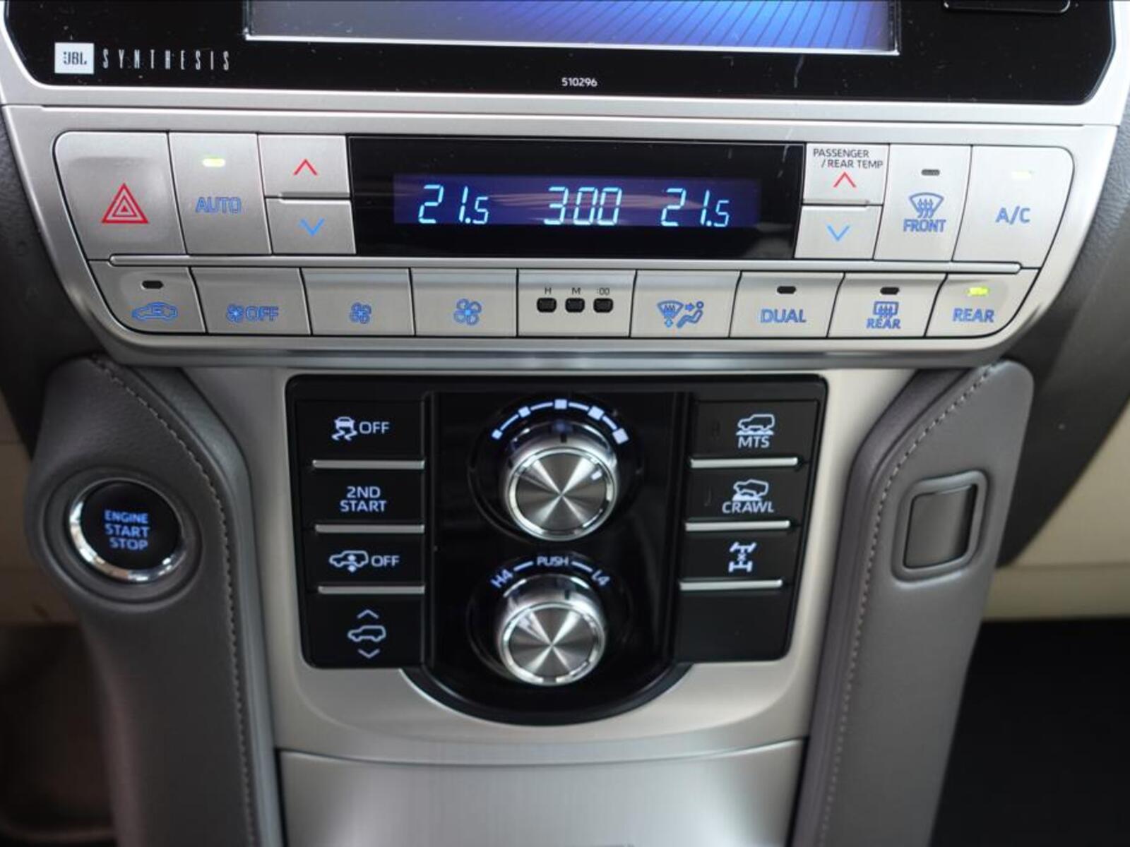 Toyota Land Cruiser 23