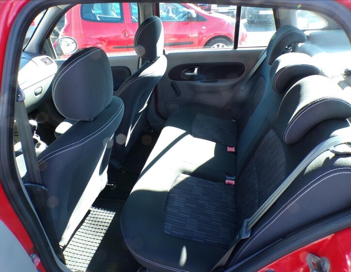 Renault Thalia Sedan / Limuzína 1,1 l 55 kw