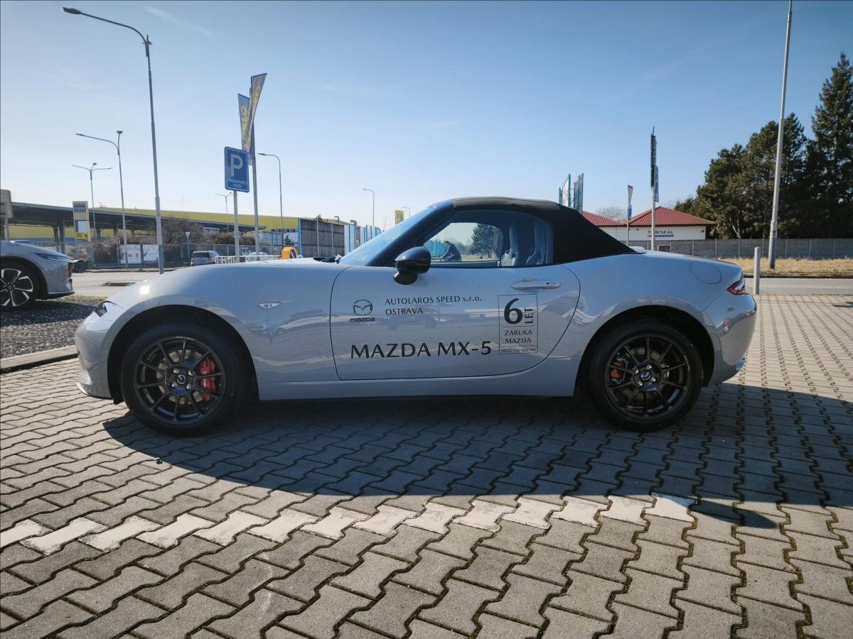 Mazda MX-5 Kabriolet 1,5 l 0