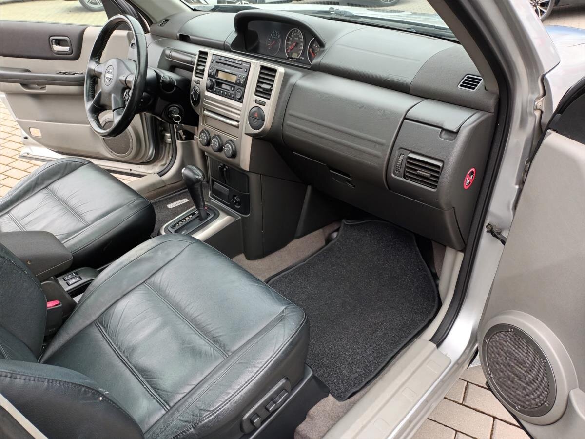 Nissan X-Trail SUV / Terénní 2,5 l 121 kw