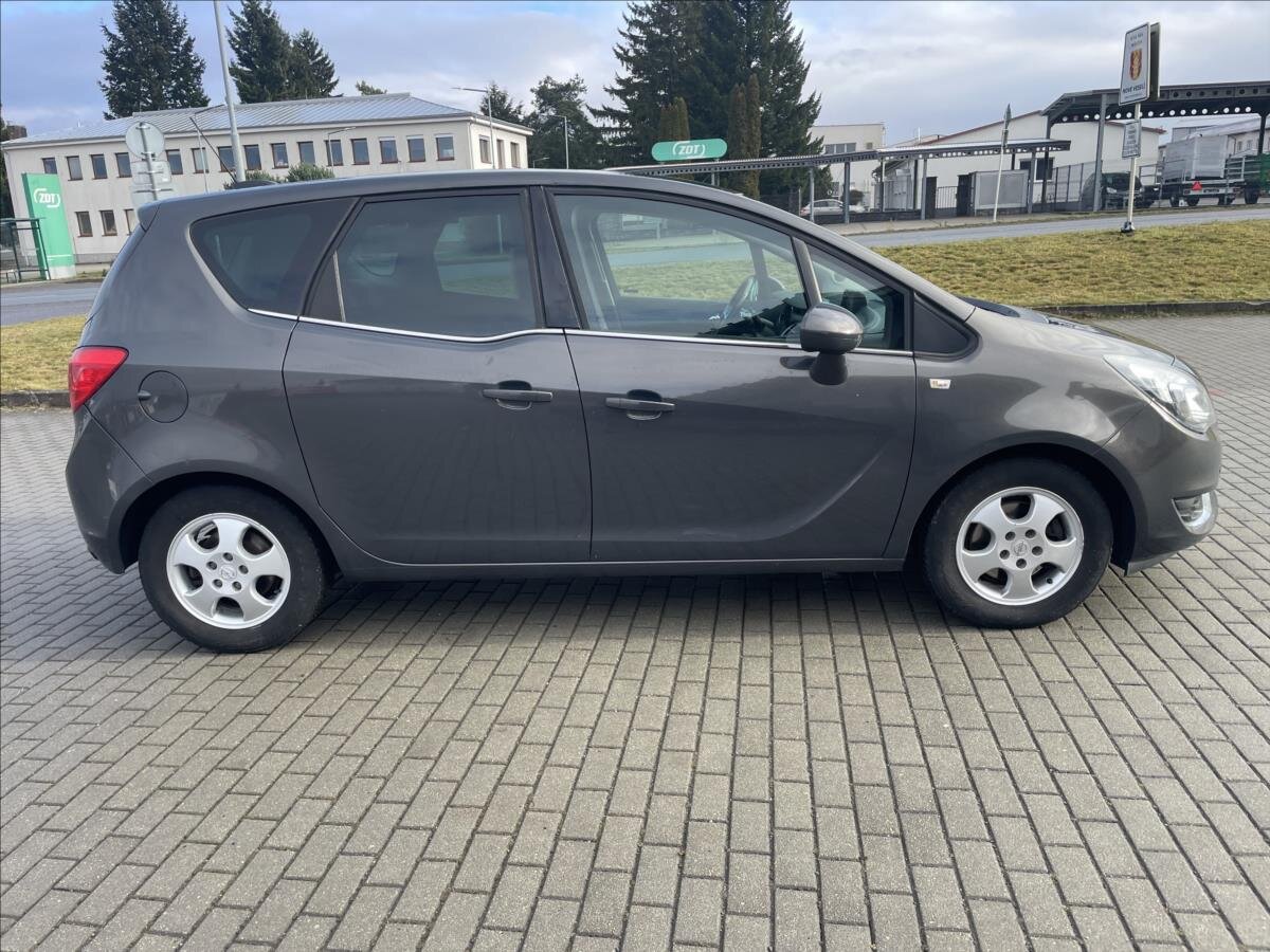 Opel Meriva MPV 1,4 l 88 kw