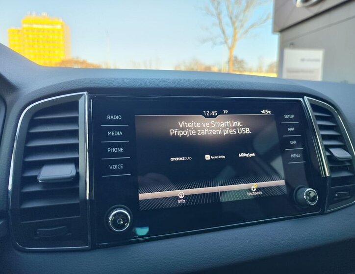 Škoda Karoq SUV 1,5 l 110 kw