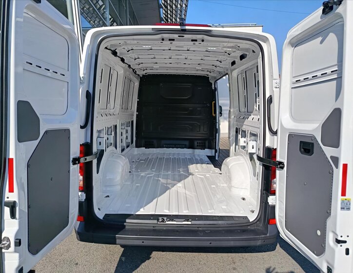 Volkswagen Crafter Skříň 2,0 l 103 kw