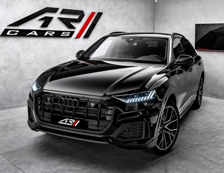 Audi Q8 8