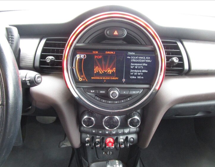 Mini Cooper Hatchback 1,5 l 85 kw