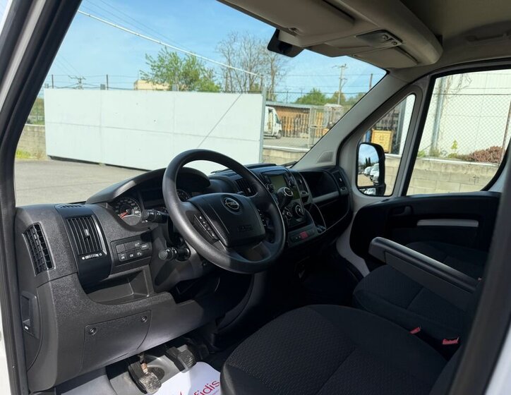 Opel Movano Skříň 2,2 l 121 kw