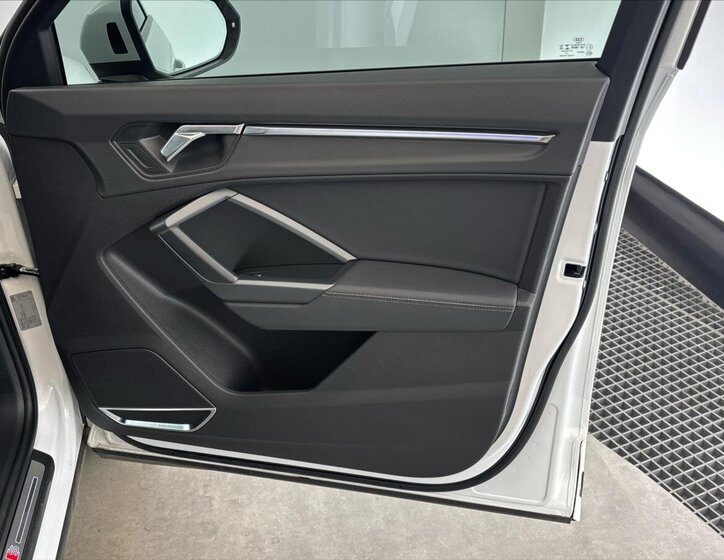 Audi Q3 SUV / Terénní 2,0 l 140 kw