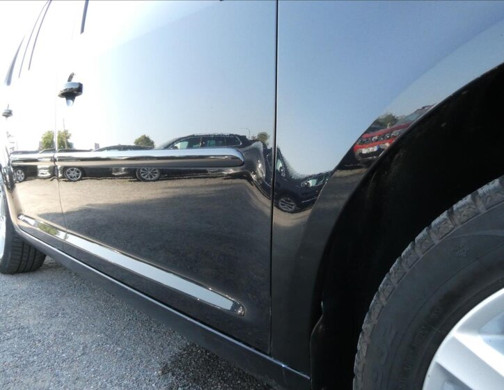 Volkswagen Touran MPV 2,0 l 103 kw