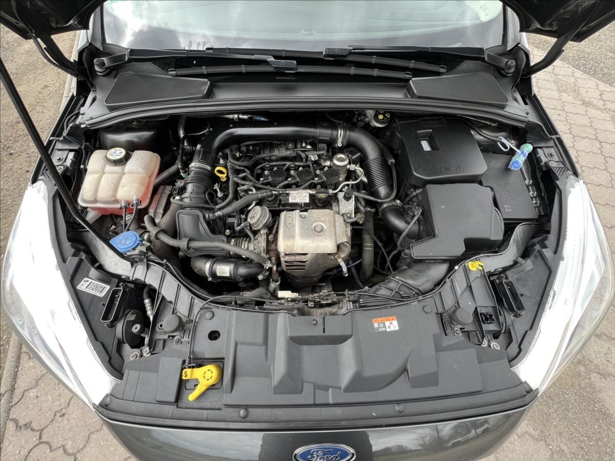 Ford Focus Kombi 999,0 92 kw