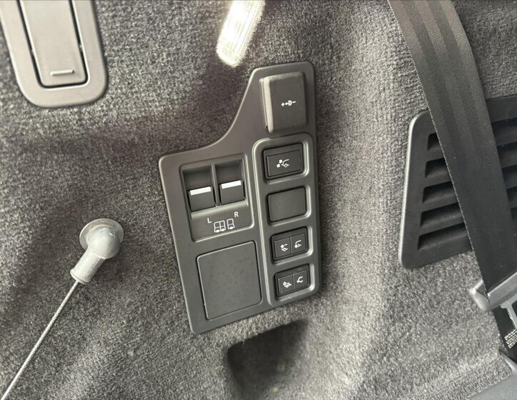 Land Rover Discovery SUV 3,0 l 184 kw