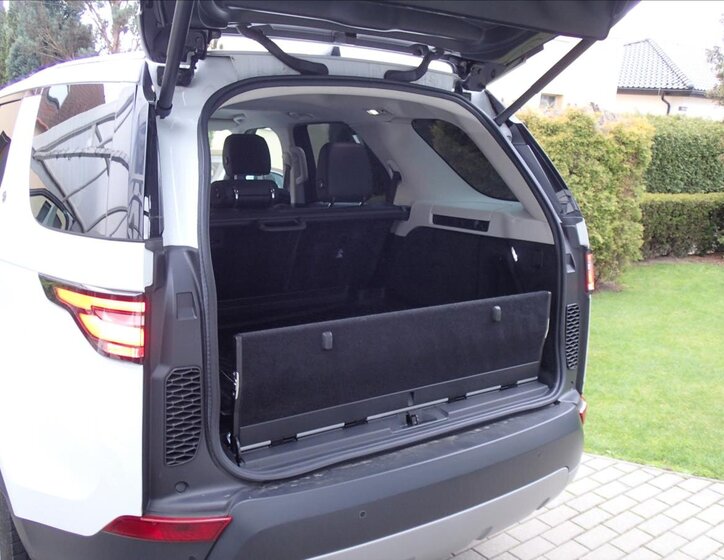 Land Rover Discovery SUV / Terénní 2,0 l 132 kw