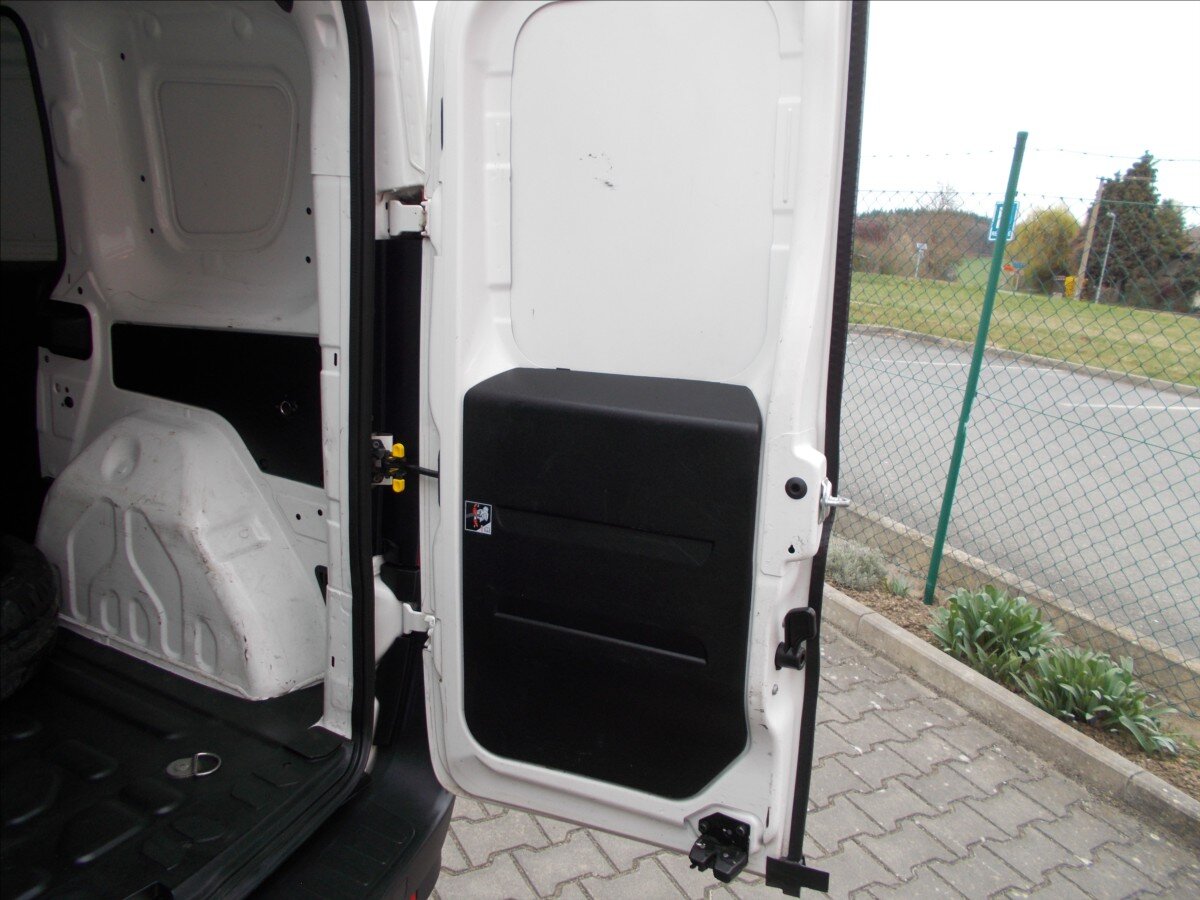 Opel Combo Skříň 1,6 l 77 kw