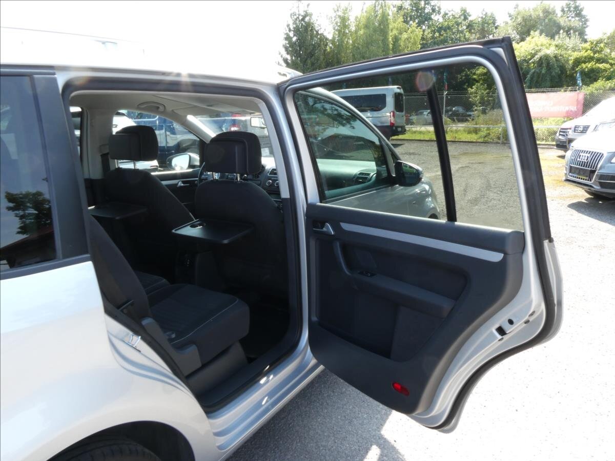 Volkswagen Touran MPV 1,4 l 103 kw